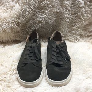 Lucky lace up sneakers